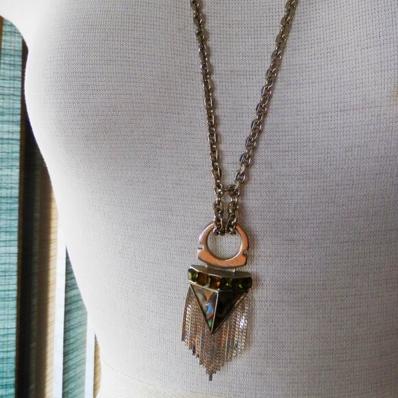 SAM EDELMAN SPEAR SHAPED GREEN RHINESTONES  ABALONE SHELL CHAIN DANGLE PENDANT - Picture 11 of 11